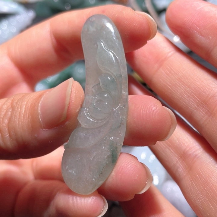 【闪购商品】翡翠颈饰未镶嵌天然翡翠