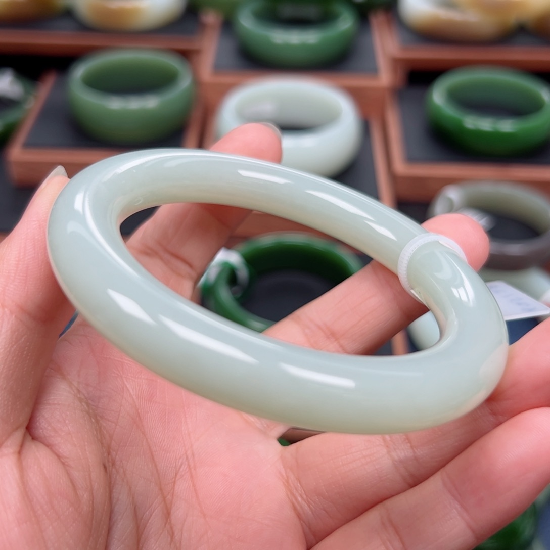 未镶嵌手镯和田玉6061