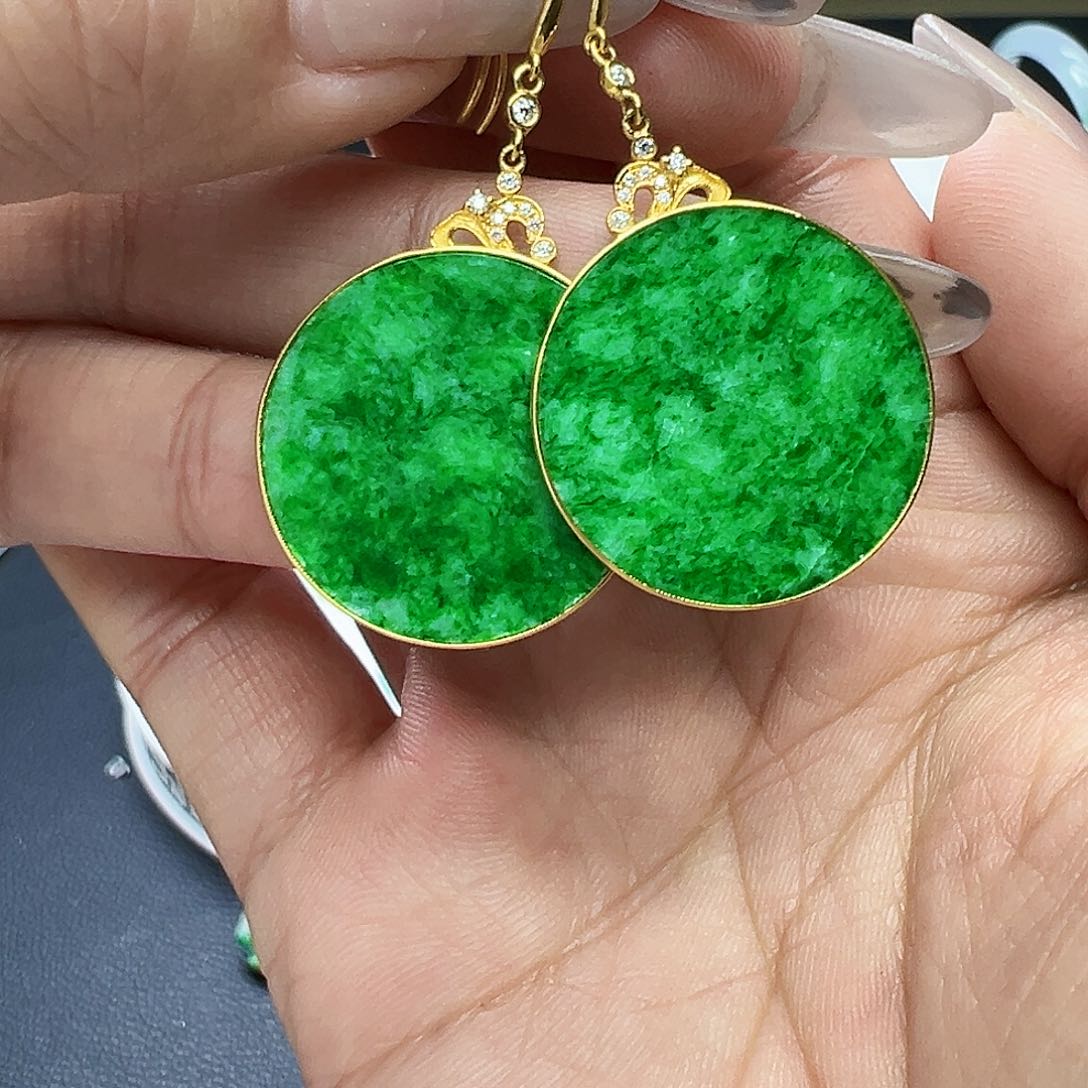 翡翠耳饰18K金镶嵌大****计天然缅甸A货翡翠