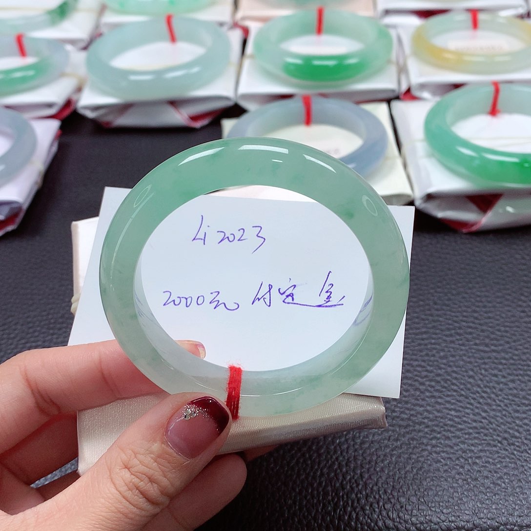 翡翠手镯未镶嵌L****3天然A货翡翠