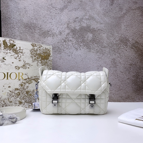 95新/迪奥/市场价35800/包包/250122MM0012