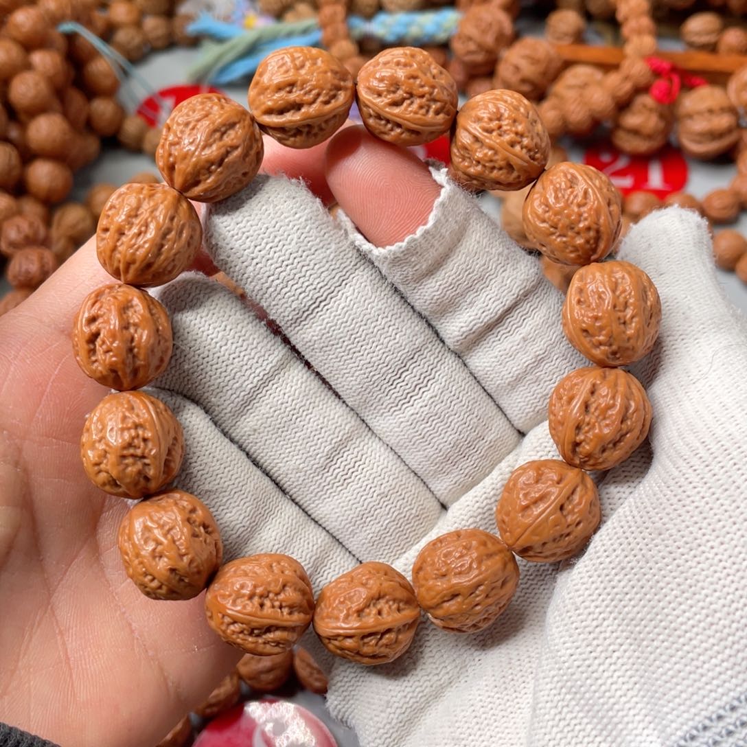 文玩核桃手串珊瑚小八棱16mm