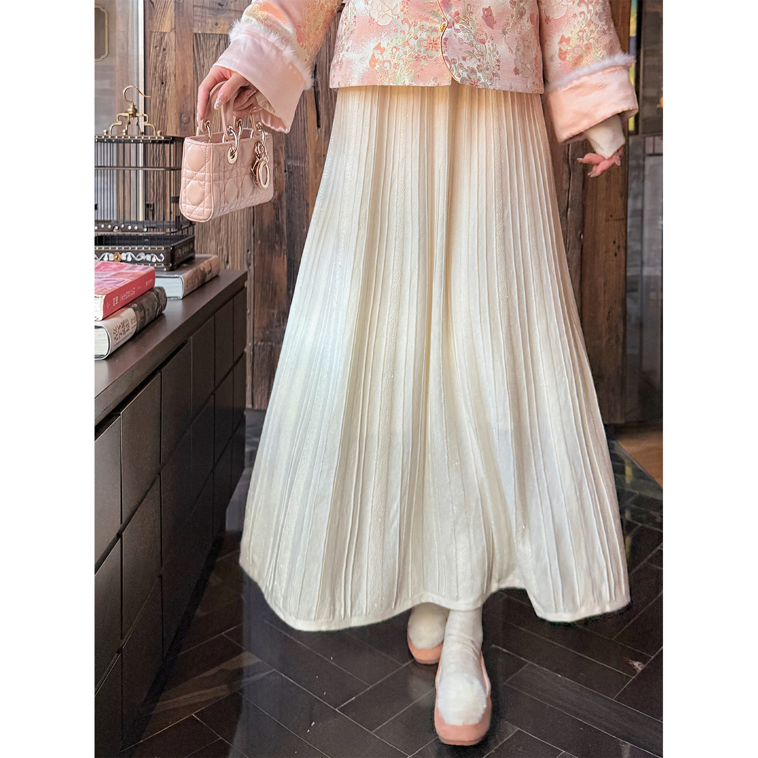 盈瓷品质｜暖雪宝石 重工水晶烫钻百褶裙羊毛针织半身裙25FW0796