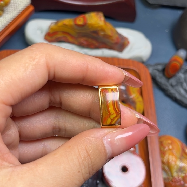 玛瑙/玉髓未镶嵌颈饰