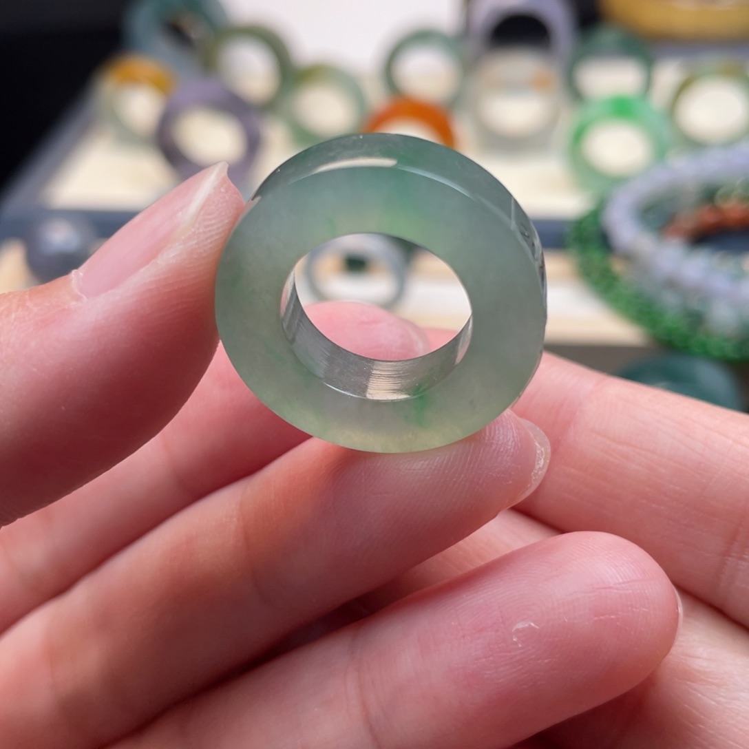 未镶嵌定制翡翠戒指