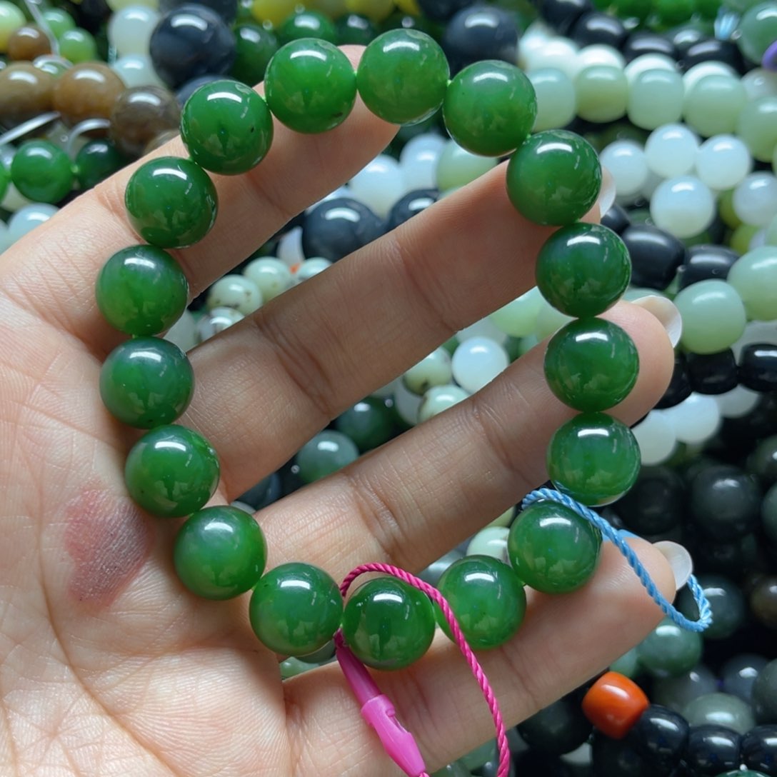 未镶嵌和田玉手链