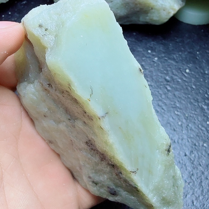 和田玉（糖玉）未镶嵌珠宝奇石