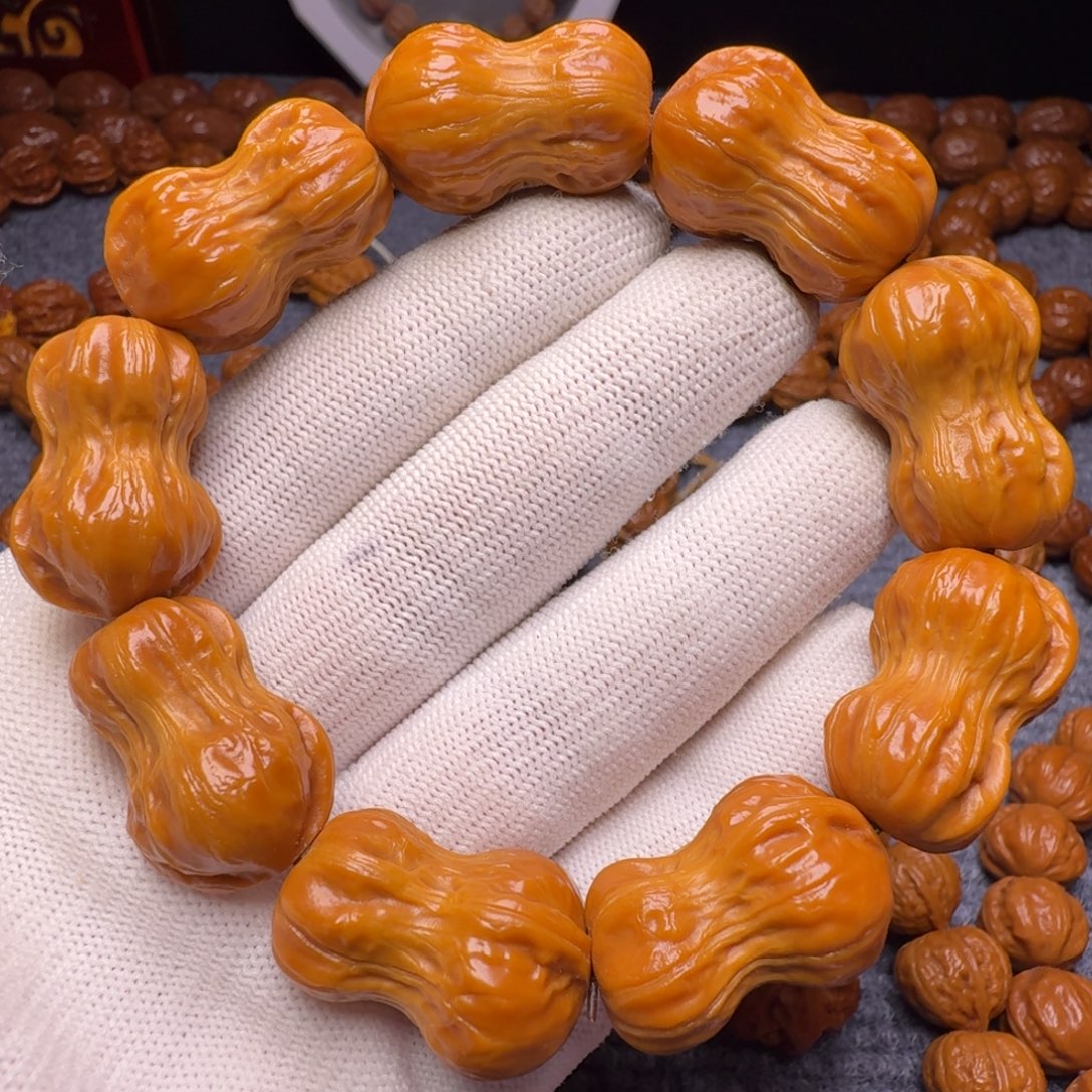 文玩核桃吊坠花生