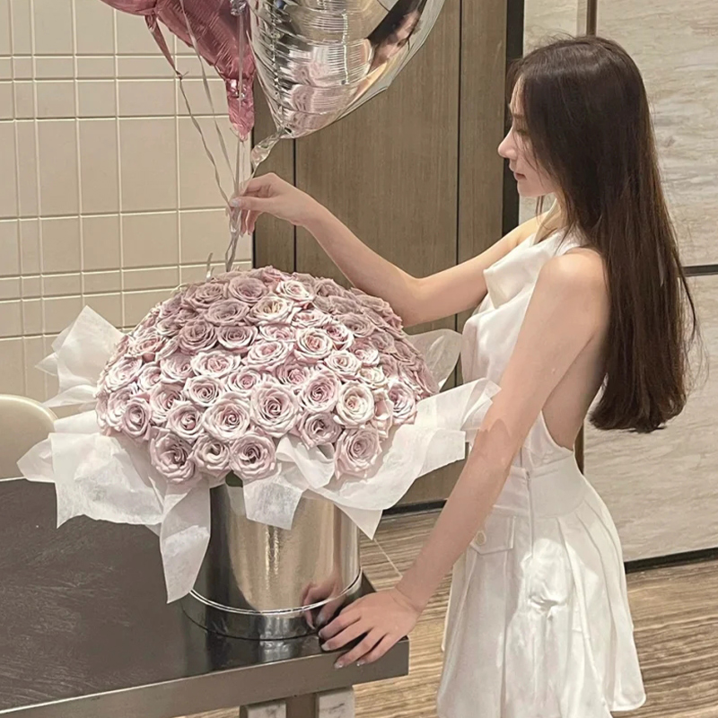 情人节花束网红气球抱抱桶花束曼塔玫瑰花生日鲜花速递同城上海杭