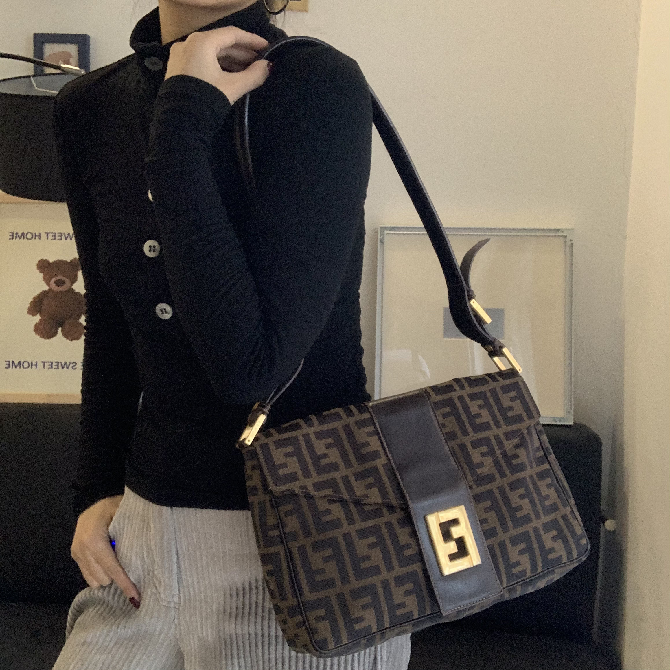 95新 FENDI/芬迪 0老花大F扣单肩包