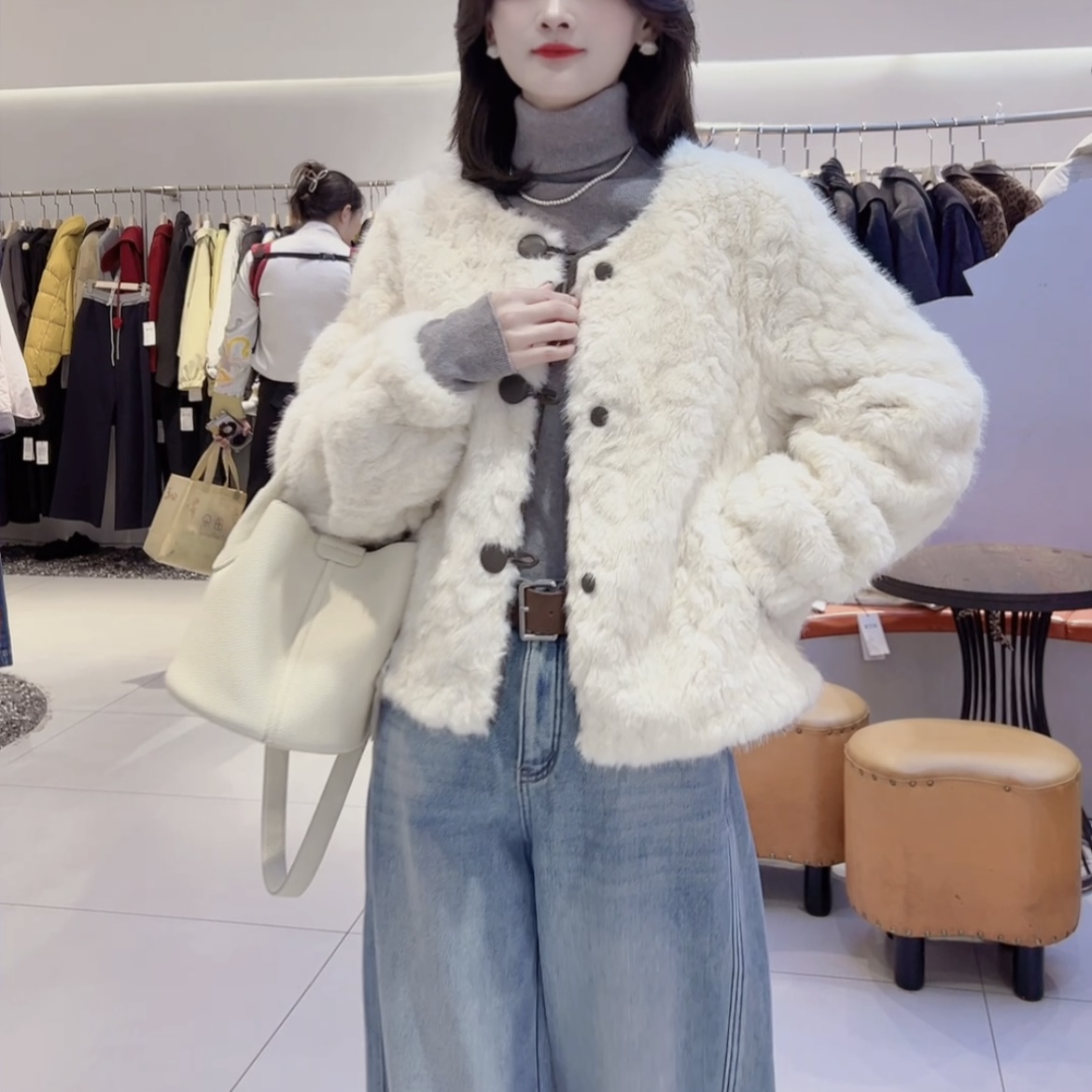 【雪绒绒】圆领高级感时尚百搭毛毛外套