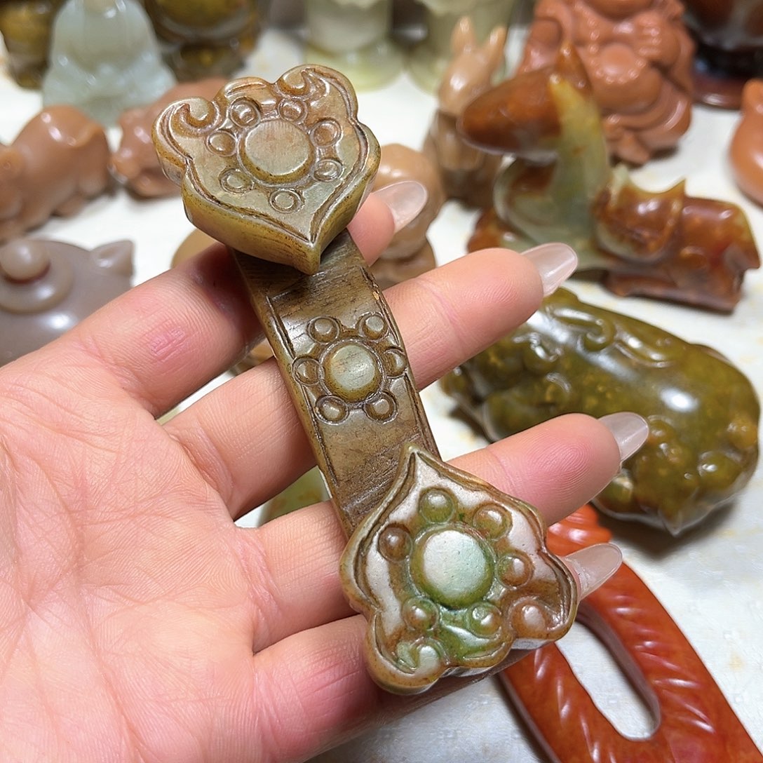 白玉菩提吊坠白玉菩提吊坠