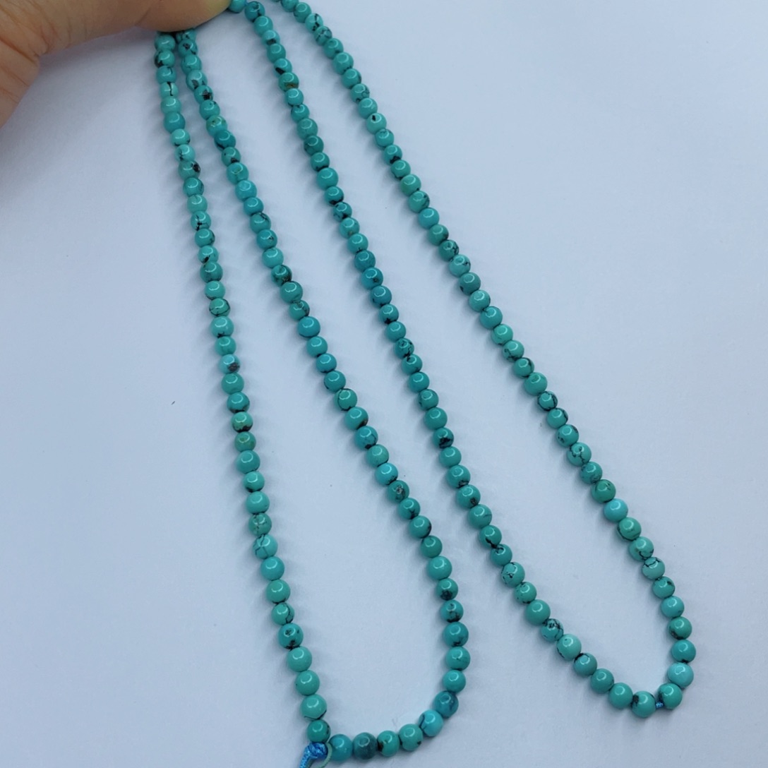 绿松石颈饰未镶嵌