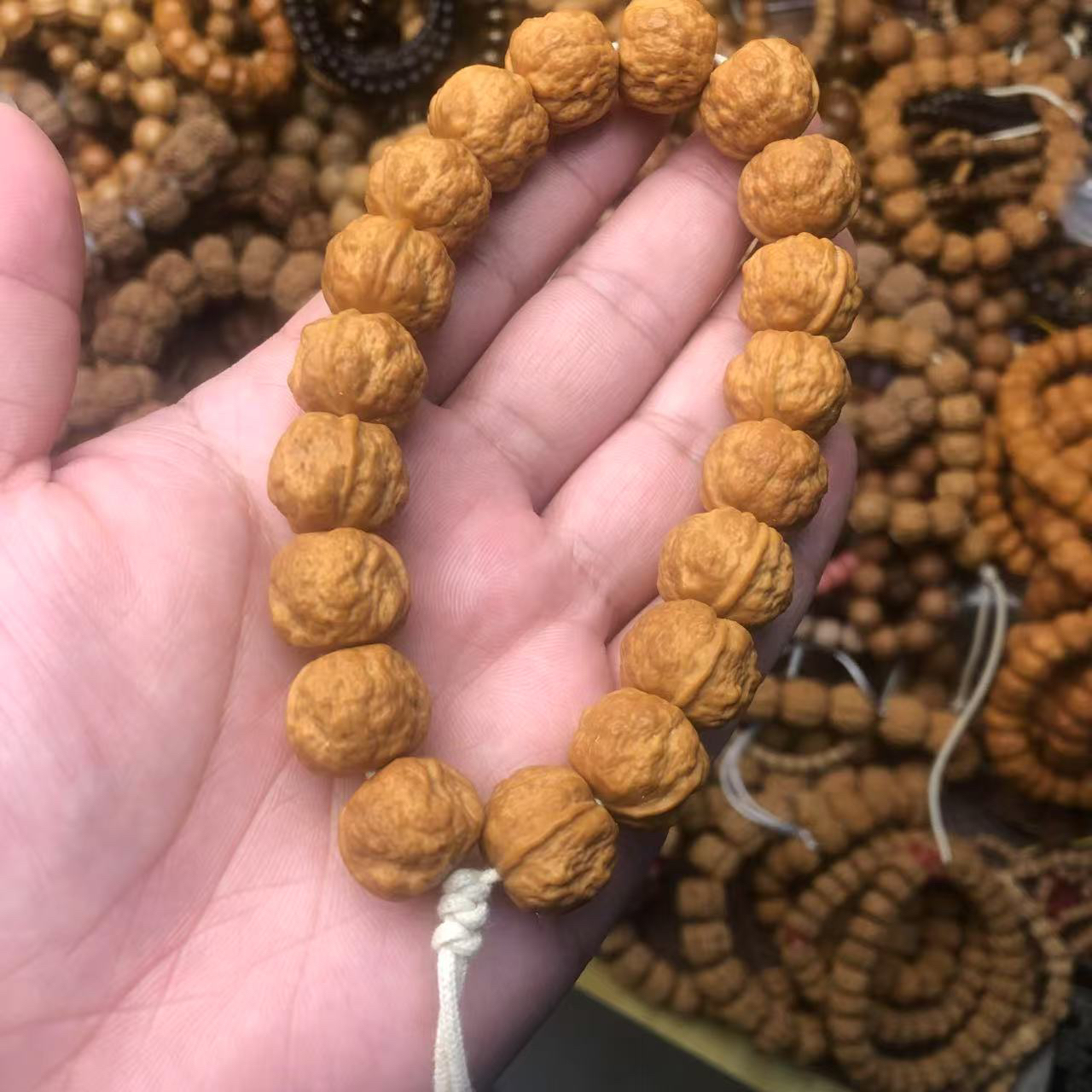 大尺寸17mm满肉开背金蟾蛤蟆头猴头核桃手串精品文玩蝉宗手持