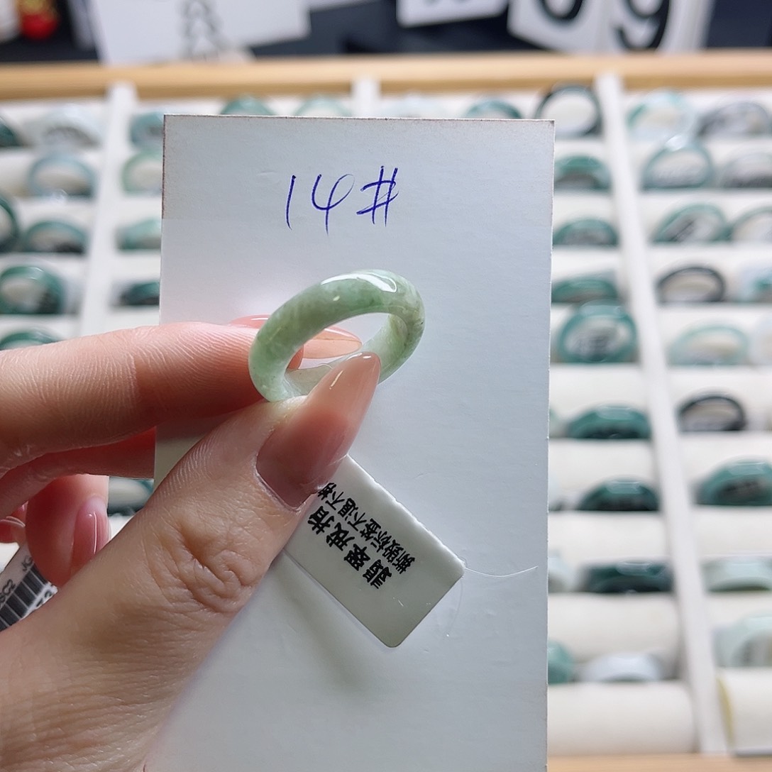 翡翠戒指未镶嵌翡翠戒圈