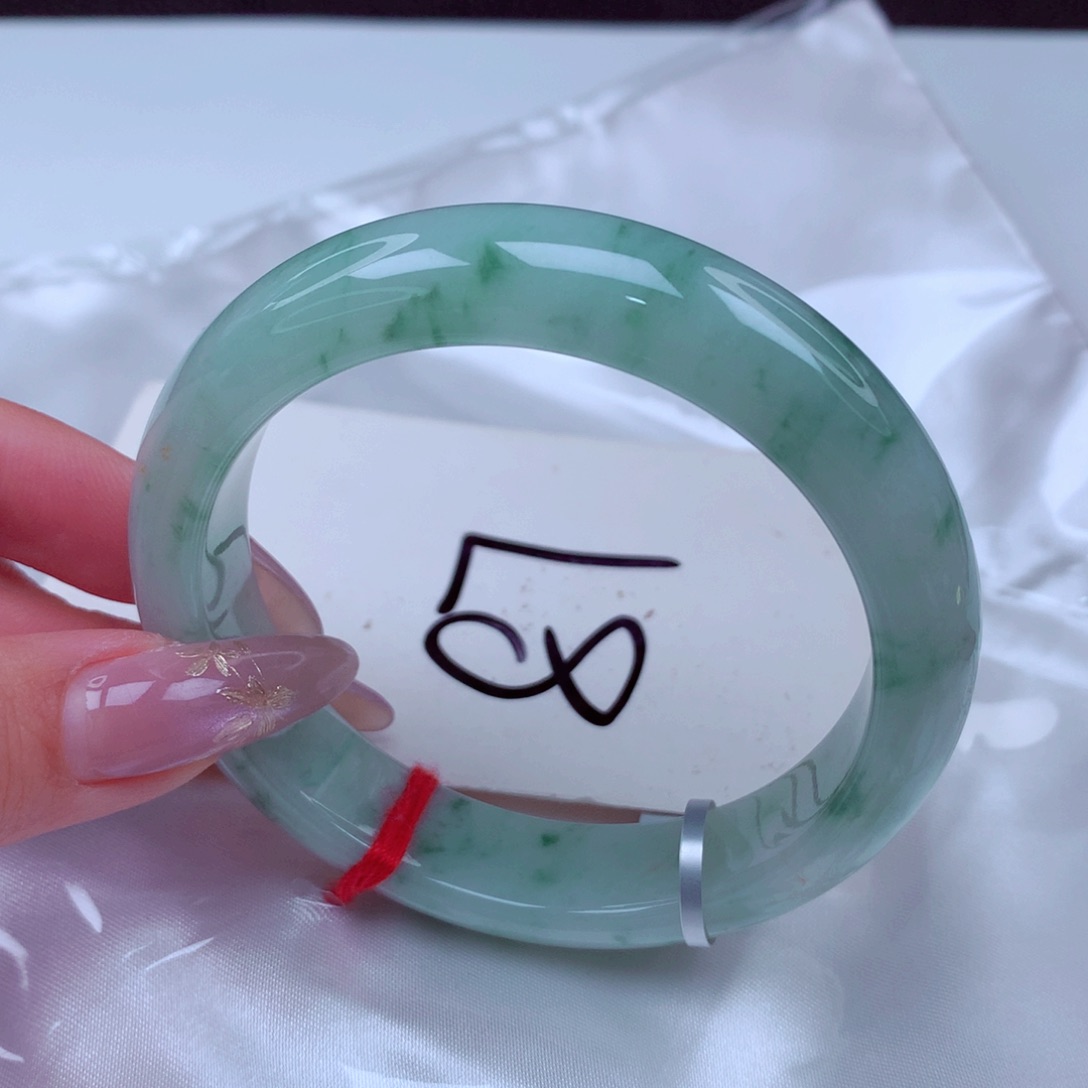 翡翠手镯未镶嵌翡翠55