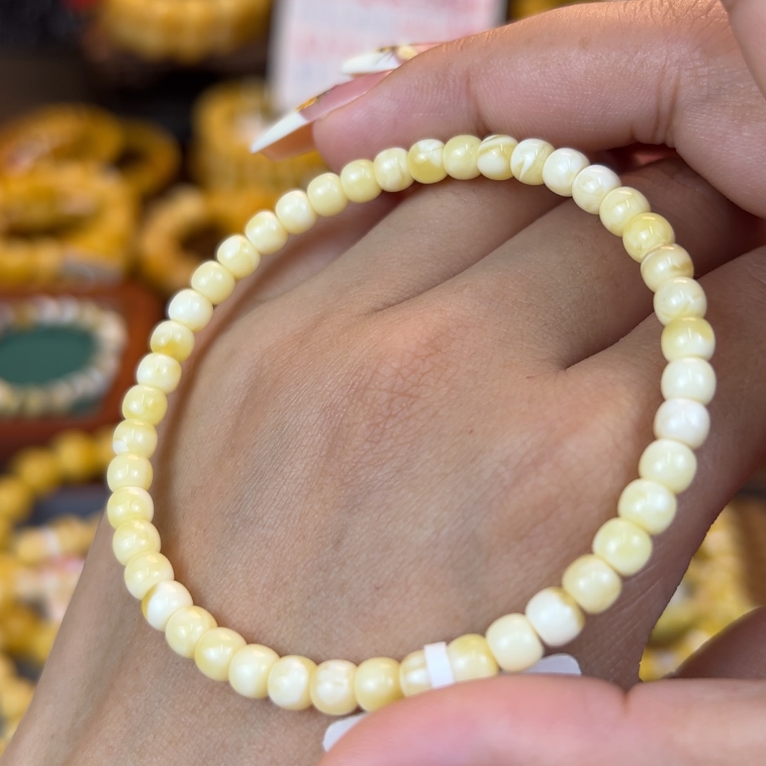 琥珀裸石未镶嵌kknnnbbnbnnnn