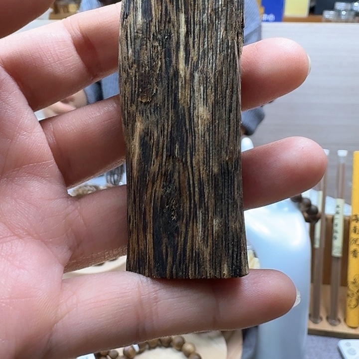 沉香木手把件平安无事牌