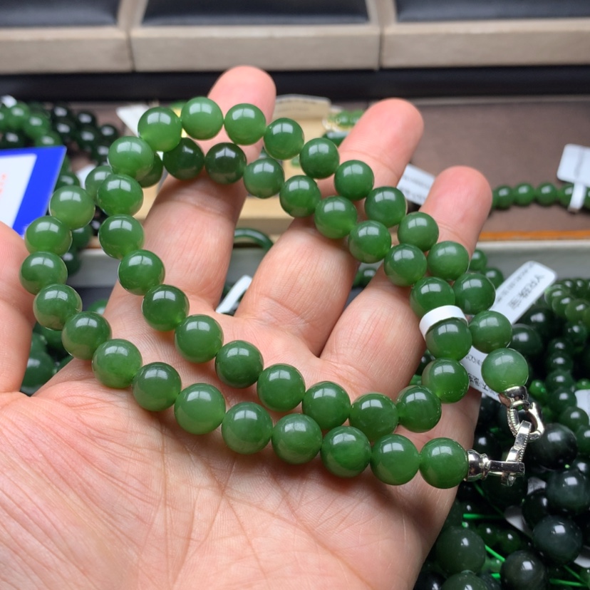 【闪购商品】颈饰未镶嵌和田玉（碧玉）爱****维10m m