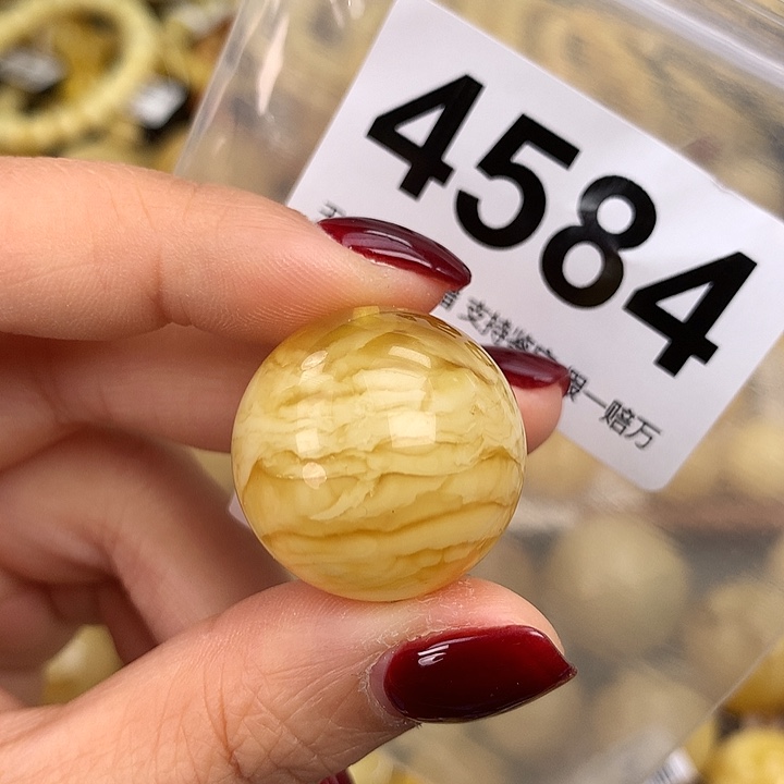 蜜蜡未镶嵌珠宝奇石25