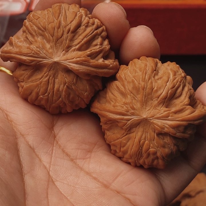****哥核桃磨盘44尺核桃