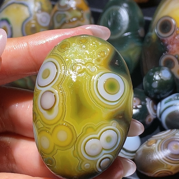 玛瑙/玉髓未镶嵌珠宝奇石92