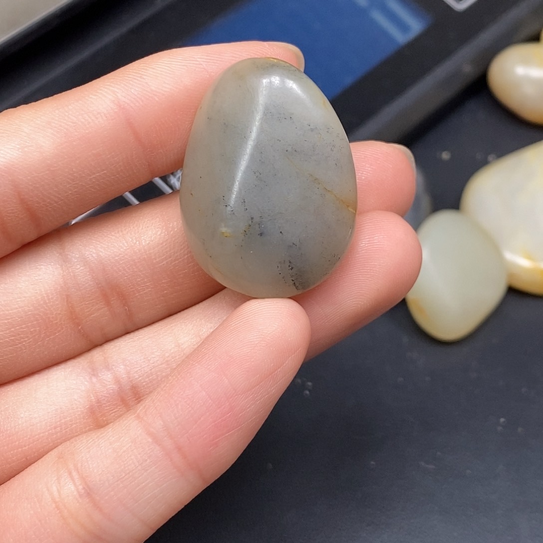 和田玉（糖玉）未镶嵌挂件