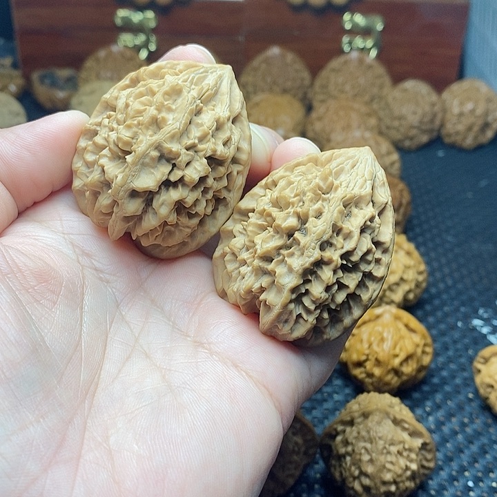 文玩核桃把件40招财鼠