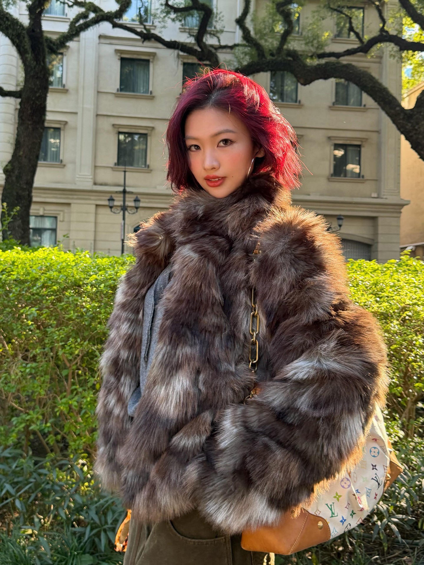 超火超好看环保皮草外套女2025新款海宁爆款洋气年轻款厚毛毛上衣