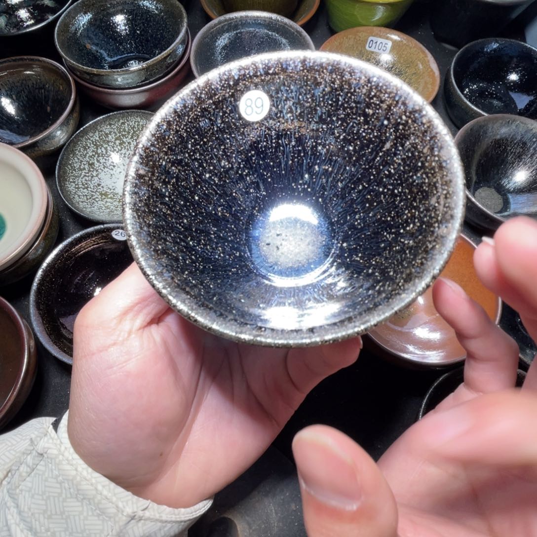 茶盏89新年快乐新年快乐