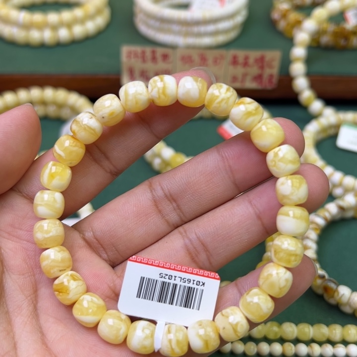 蜜蜡未镶嵌珠宝奇石