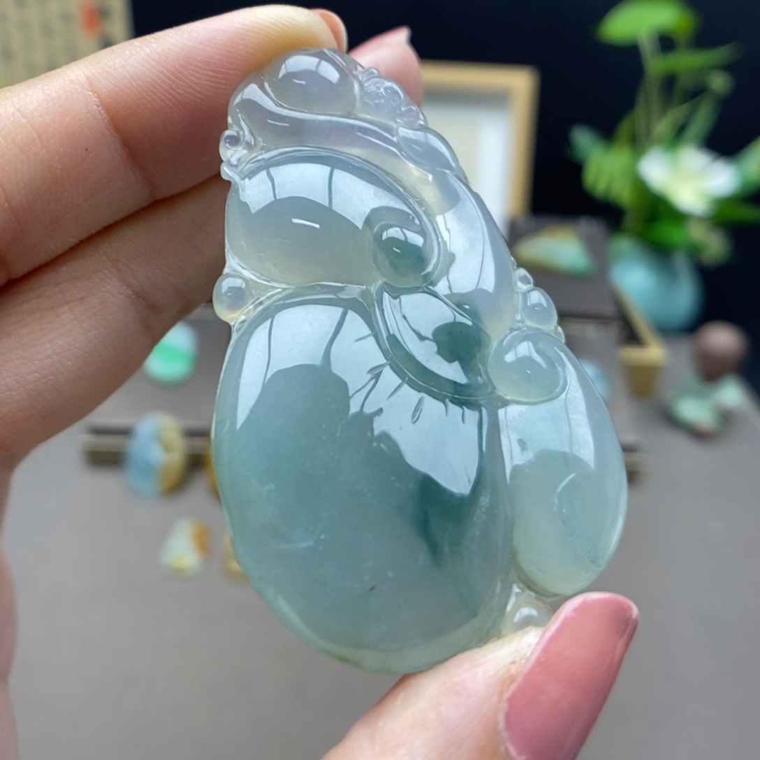 翡翠未镶嵌颈饰吊坠59