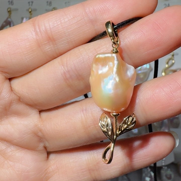 颈饰未镶嵌淡水珍珠