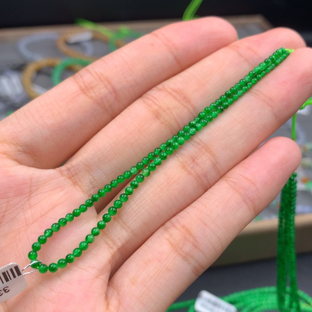 未镶嵌翡翠手链卡