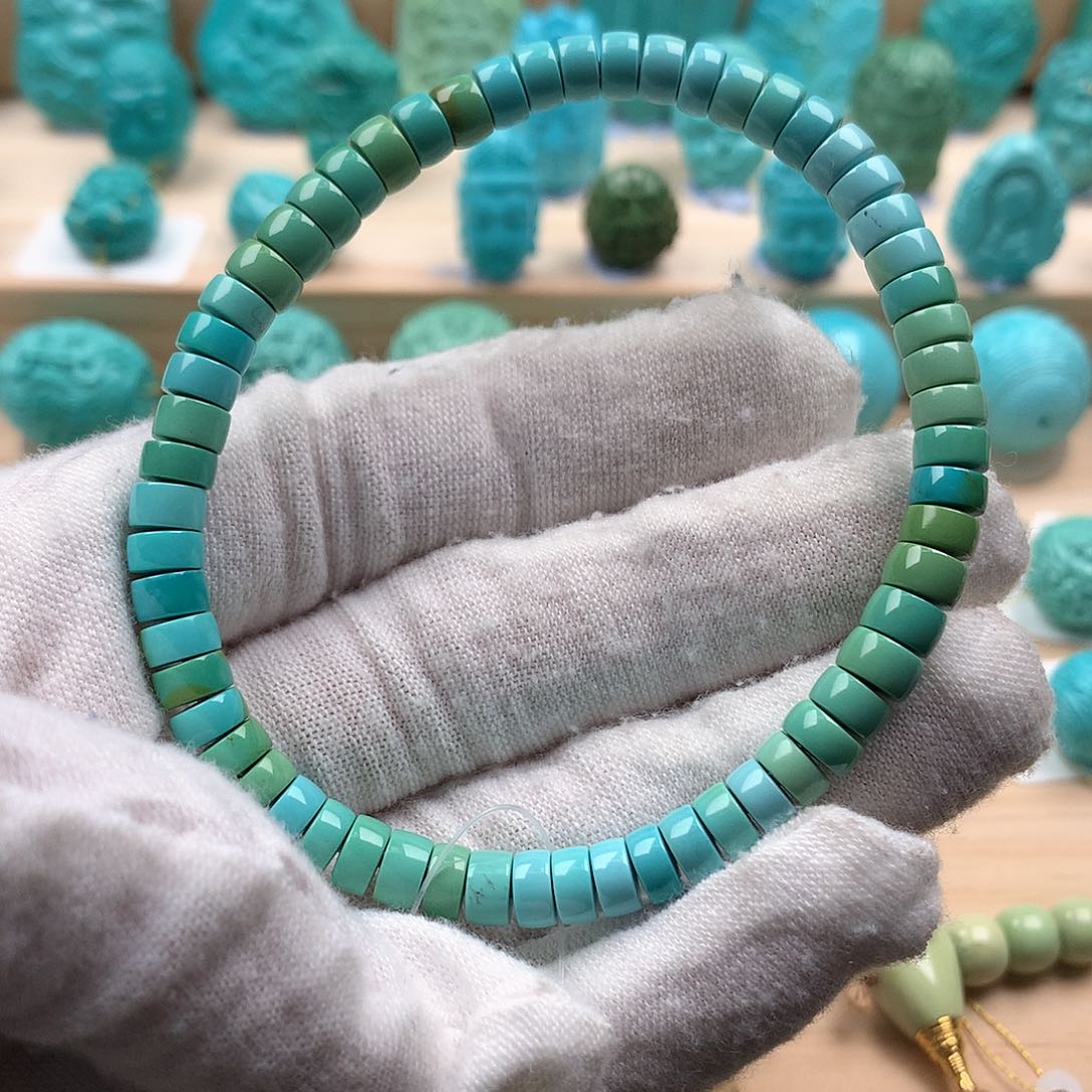 绿松石配饰未镶嵌