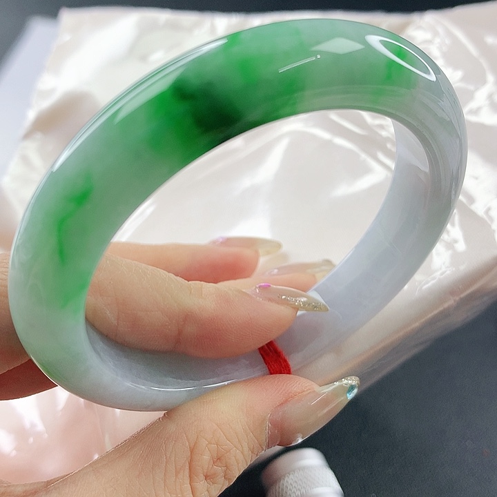 未镶嵌手镯翡翠，890