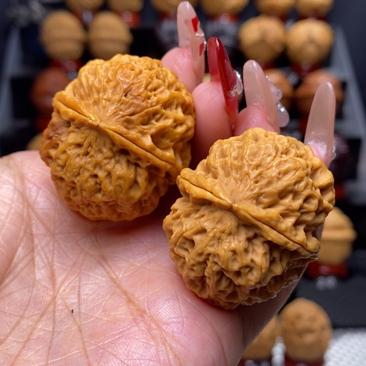 文玩核桃把件七星绣球28号