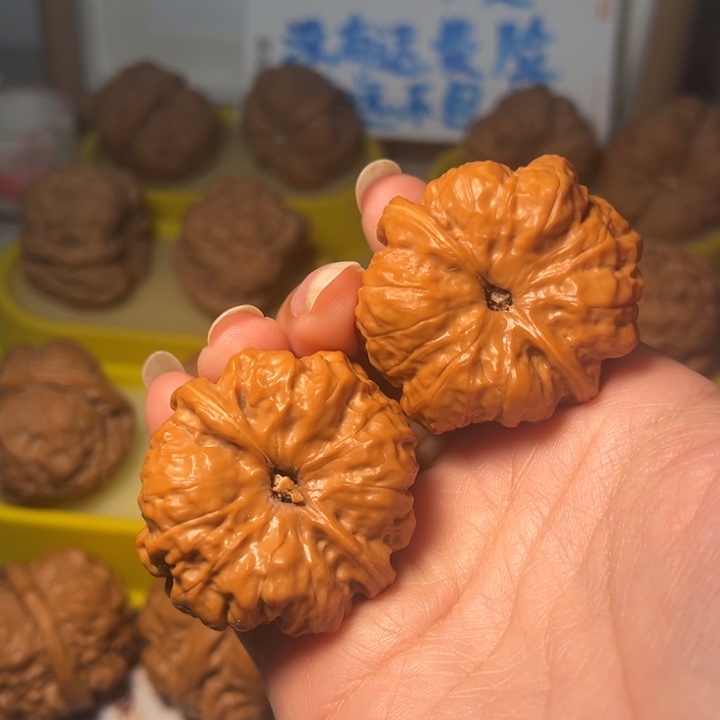 核桃新*蛙蛙38。。。。。。