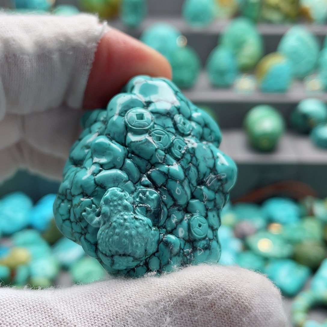 绿松石颈饰未镶嵌