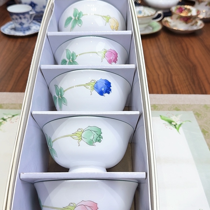 瓷片杯子杯子杯子水杯杯子水杯