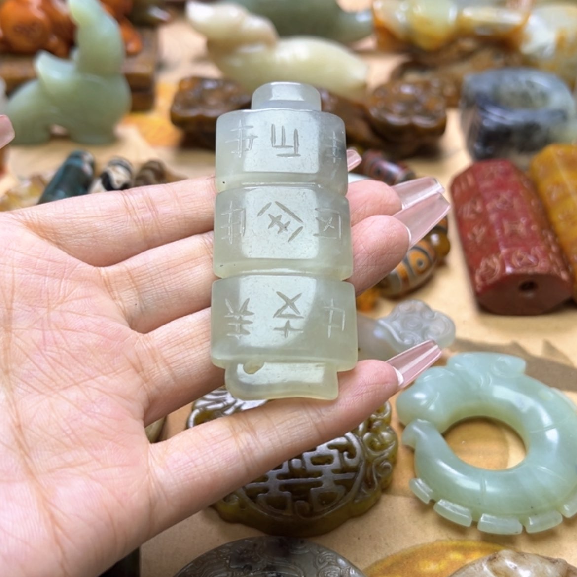 【闪购商品】蛇纹石玉颈饰未镶嵌