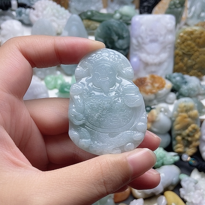 翡翠未镶嵌颈饰feic