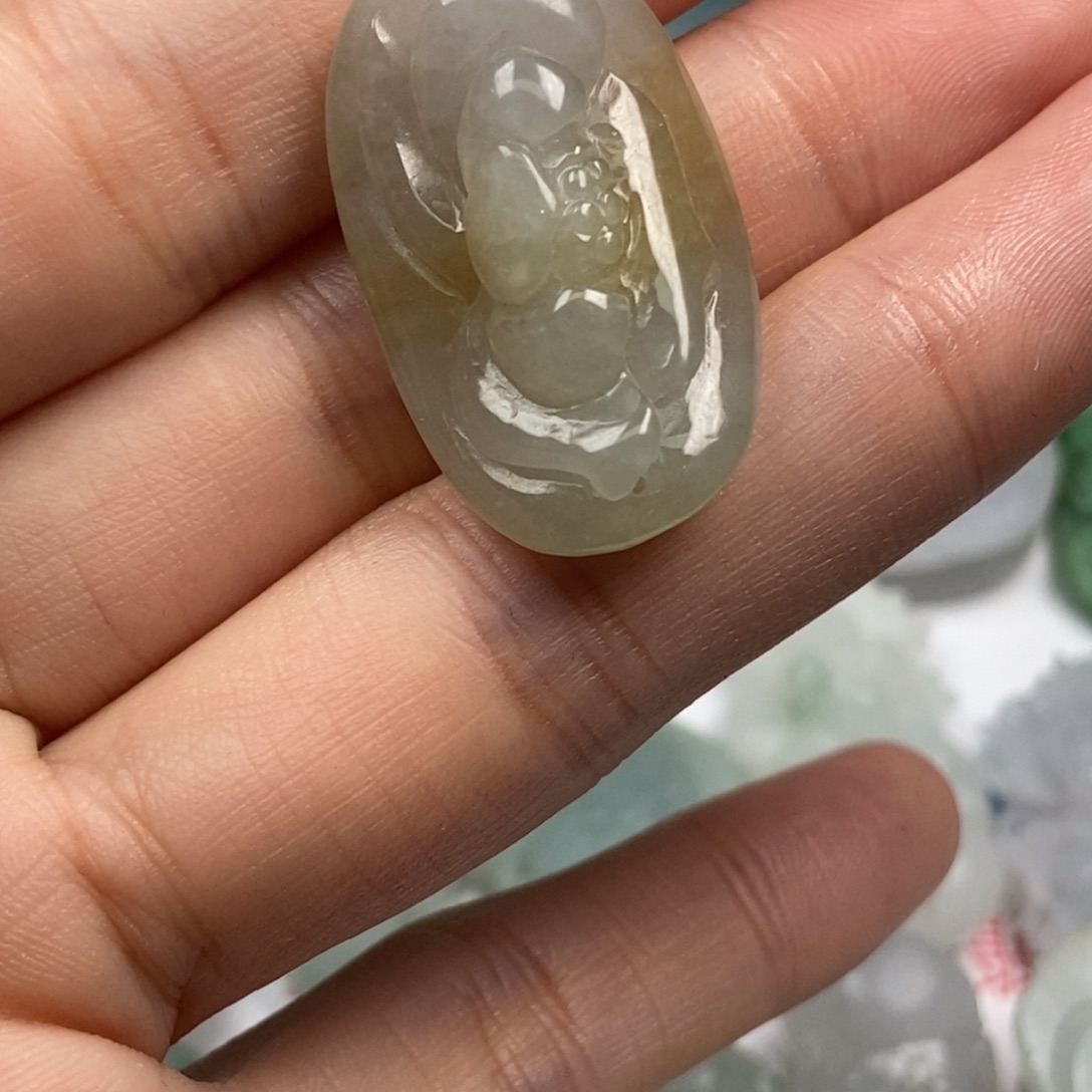 ****寻翡翠未镶嵌颈饰翡翠