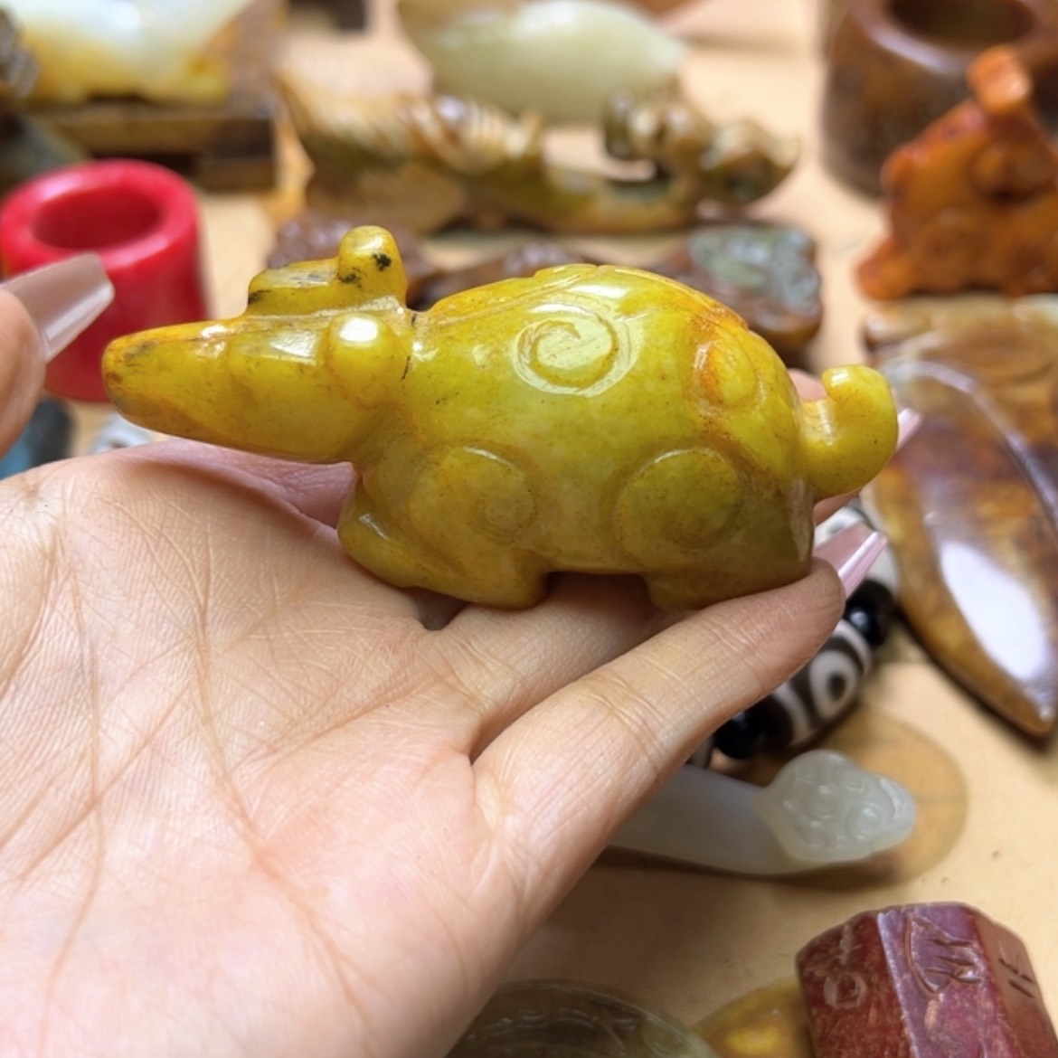 【闪购商品】蛇纹石玉颈饰未镶嵌