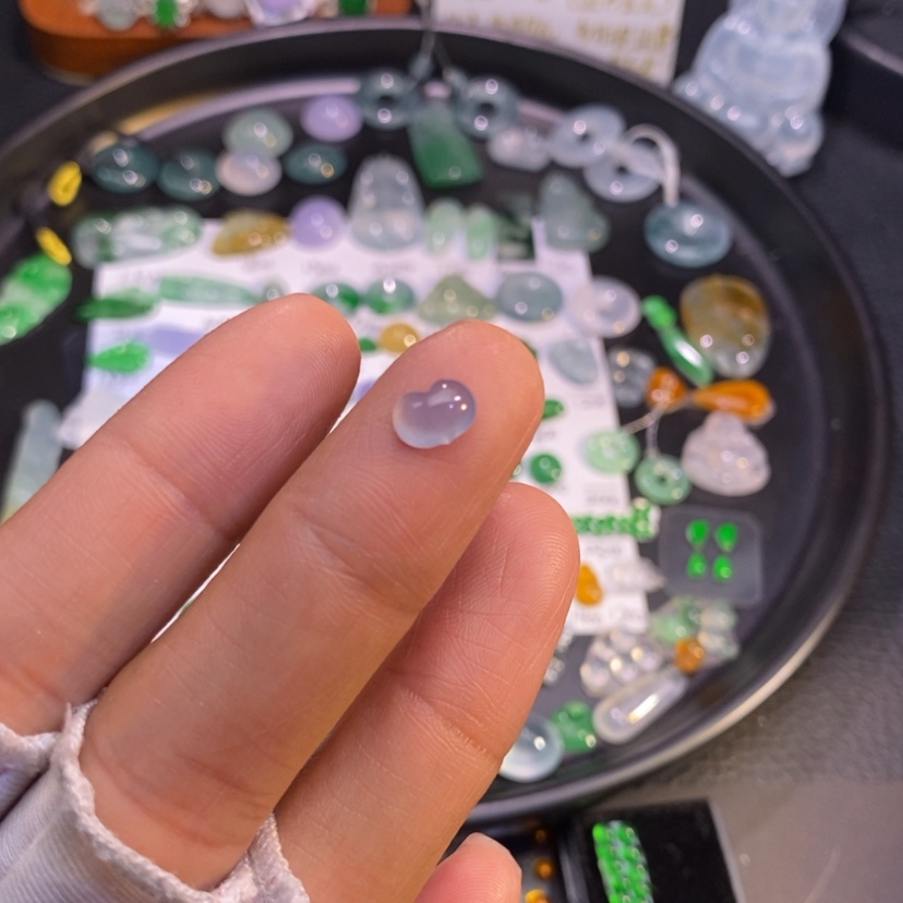 【闪购商品】翡翠挂件未镶嵌心