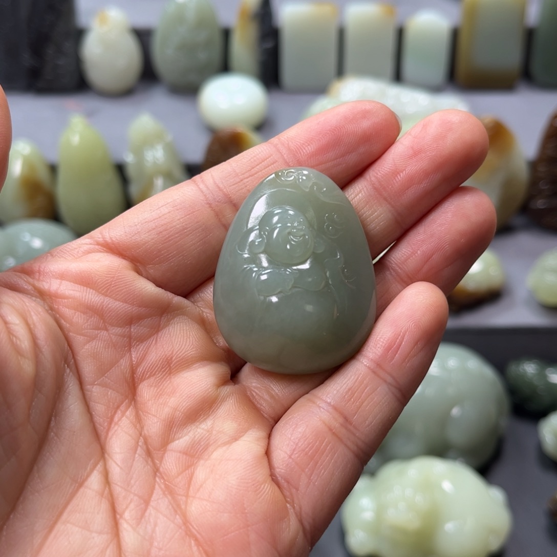 和田玉未镶嵌颈饰