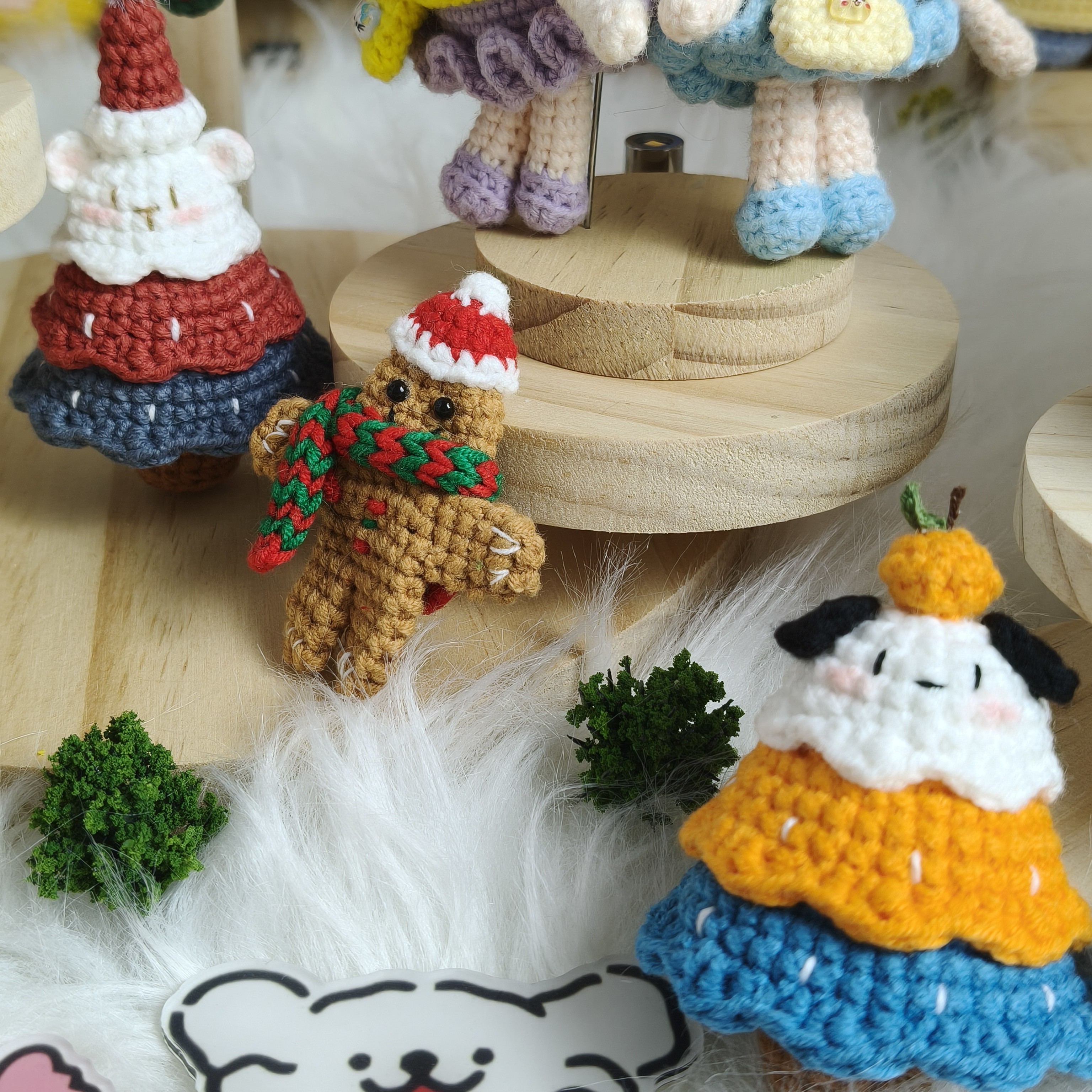 手工钩织圣诞树玩偶礼物