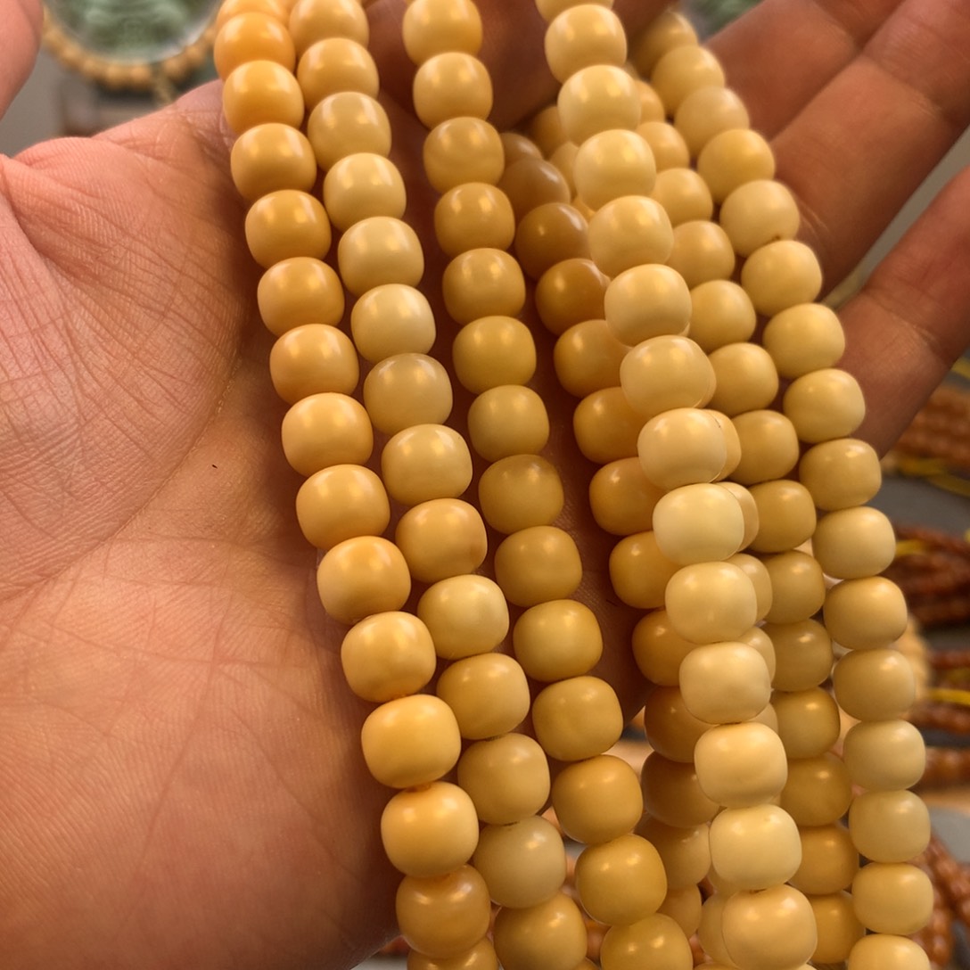 星月菩提吊坠9×8老型手持龙脊菩提老料