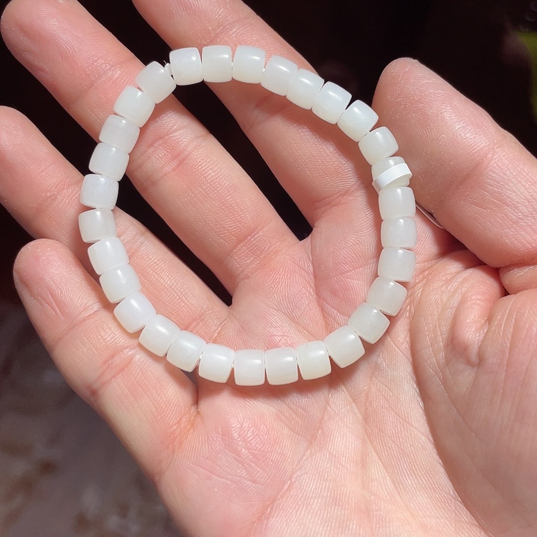 和田玉手串未镶嵌7的直珠