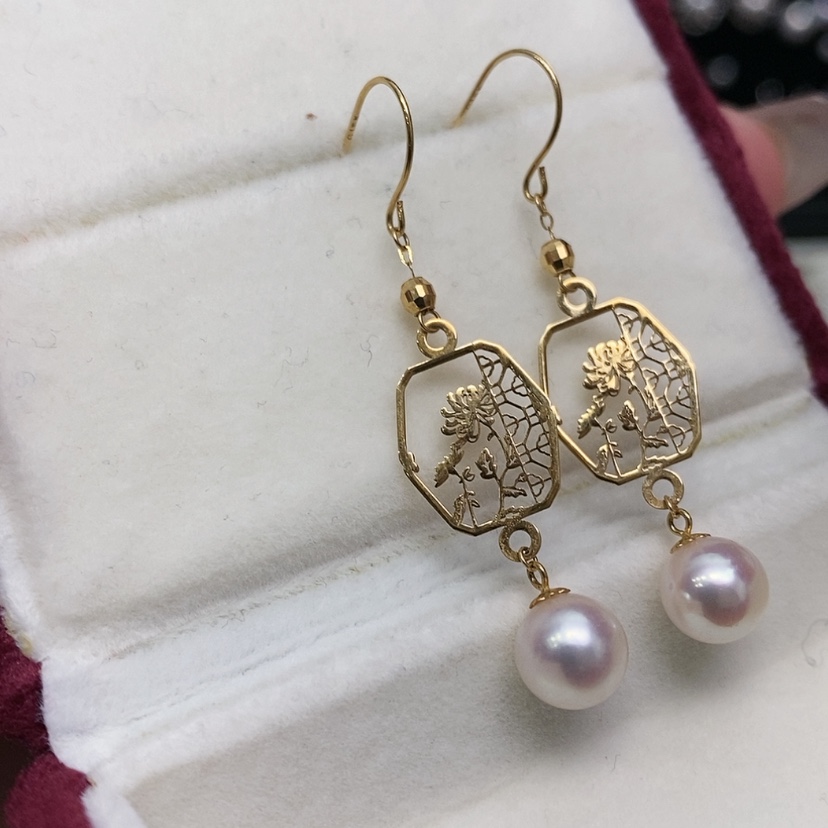 【闪购商品】海水珍珠耳饰18K金镶嵌7m m